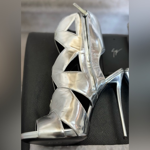 NEW Womens Silver Giuseppe Zanotti Spike Heel - Picture 10 of 14